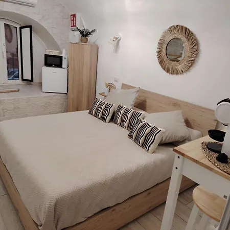 La Petite Maison Daire Bari